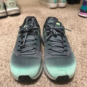 Blue Nike Zoom Structures